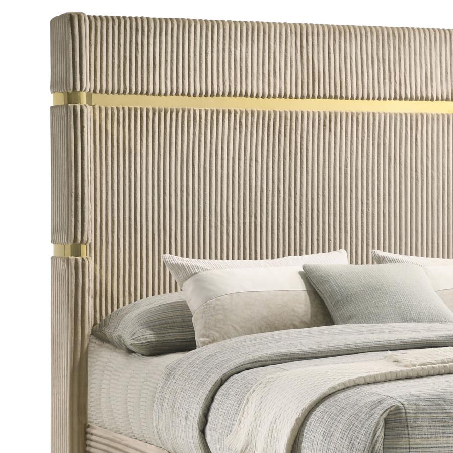 Ensemble de chambre à coucher 3 pièces Lucia Wing Back Queen 