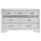 Ensemble de chambre à coucher Miranda 4 pièces avec lit queen size